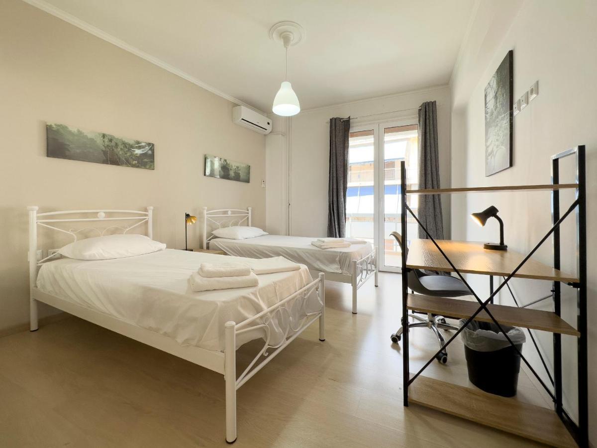 Mihail Voda Modern 55Sqm In Athens 아파트 외부 사진